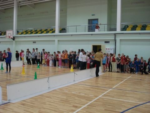 Sporta diena Līgatnes novada vidusskolā, 21.10.2011., foto Līga Zicmane