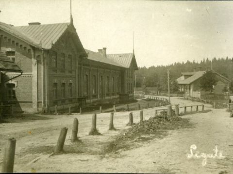 Līgatnes vēsture no Līgatnes vidusskolas novadpētniecības materiāliem, 15.08.2014., 1.daļa, ieskenēja Anita Jaunzeme