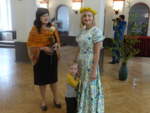 Natālijas Juškovas fotoizstādes &quot;Laimīgā zeme&quot; atklāšana Līgatnes kultūras namā 2017. gada 18. maijā. Dainas Klints foto.