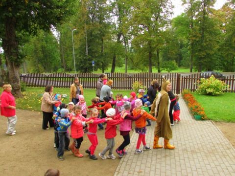 Sporta diena Līgatnes bērnudārzā. Foto: Zane Kalniņa un Sindija Vaļicka