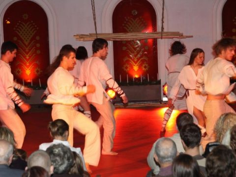 Līgatnes &quot;Zeperu&quot; 10 gadu jubilejas koncerts &quot;Mēs dzīvojam dejā&quot;, 18.12.2010., foto Anita Jaunzeme