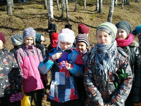 Lieldienu ieskaņas Līgatnes novada vidusskolā. Foto A.Strazdiņa, D,Bicāne, D.Meistere, D.Zariņa.