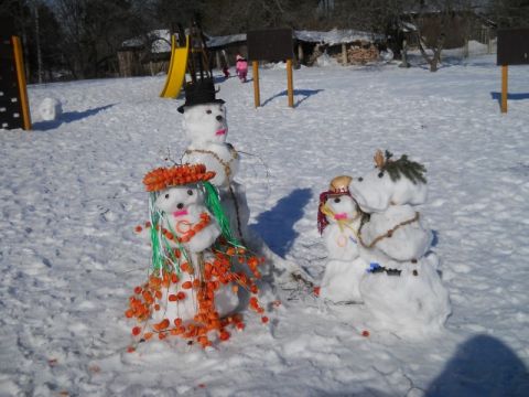 Sniega svētki Līgatnes novada bērnudārzā, 09.03.2011., foto Zane Kalniņa un Indra Ramāne