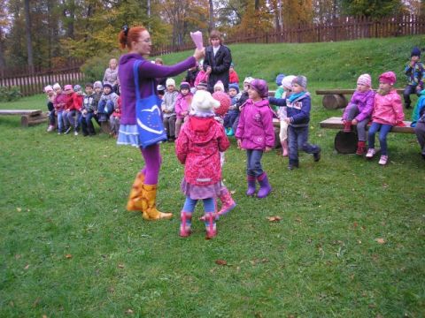 Sporta diena Līgatnes bērnudārzā Gaujas ielā 7, 04.10.2012., foto Zane un Skaidrīte Kalniņas