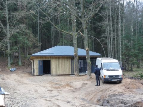 Top lāčiem jauna māja, 21.11.2012, foto Dace Gradovska