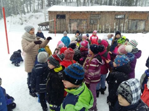 Sveču diena Līgatnes novada vidusskolā. L.Pīlēģes, I.Treifeldes, D.Zariņas foto.