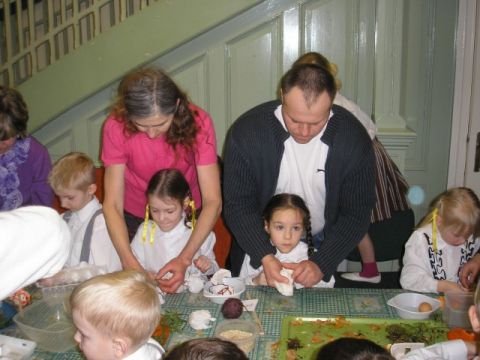 Vecvecāku pēcpusdiena Līgatnes bērnu dārzā Vāverēnu grupā, 05.04.2012., foto Zane Kalniņa
