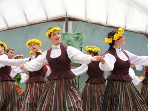 Sestie tradicionālie Pūtēju orķestru svētki Līgatnē, 26.05.2012., 3.daļa, foto Anita Jaunzeme
