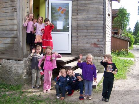 Tiekamies 2.septembrī Līgatnes Dienas un interešu centrā „Saulespuķe”