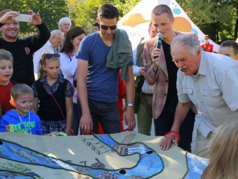 „Sajūti, iepazīsti un izbaudi” Gaujas nacionālo parku Rīgā Esplanādē, GNP-40, 07.09.2013., foto Anita Jaunzeme