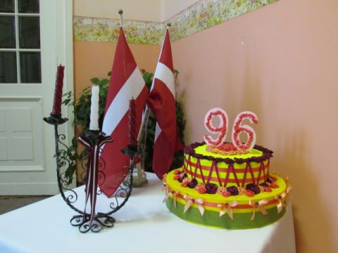 Latvijai jubileja - 96 Līgatnes bērnudārzā, 2014., foto Zane Kalniņa