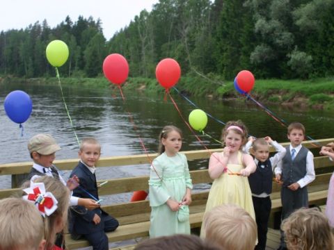 Izlaidums Līgatnes novada bērnudārzā, Gaujas 7, Līgatne, 31.05.2013., foto Jānis Ramāns