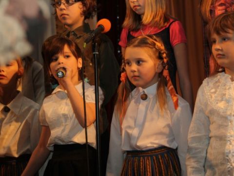 Līgatnes novada vidusskolas Ziemassvētku eglīte, 21.12.2010., 2.daļa, foto Anita Jaunzeme