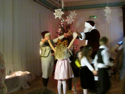 &quot;Ežuku&quot; Ziemassvētki Līgatnes bērnudārzā, Gaujas 7, 19.12.2013., foto Zane Kalniņa
