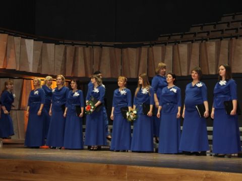 Jauktais koris &quot;Līgatne&quot; Cēsu koru apriņķa skatē 2017. gada 25. martā. Foto: Sarmīte Usāne