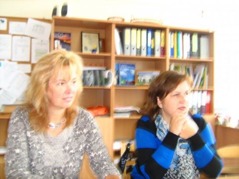 Akcijas Skolas dienas 2.nedēļa - Līgatnes novada deputāte Gunita Liepiņa un 11.Saeimas deputāts Dzintars Ābiķis - stundās un sarunās ar skolotājiem, foto Aiga Vācere
