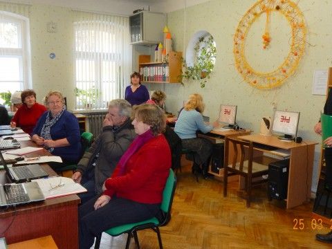 E-prasmju nedēļa Līgatnes pilsētas bibliotēkā, 25.03.2015., foto Anita Jaunzeme