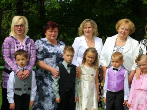 Izlaidums Līgatnes bērnu dārzā, 28.05.2011., 1.daļa, foto Harijs Beķeris, Anita Jaunzeme