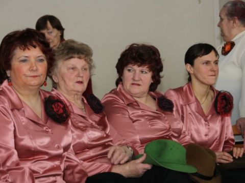 Vokālo ansambļu sadraudzības koncerts &quot;Jaunā ziņģe vecā meldiņā&quot;, 06.03.2011., 1.daļa, foto Anita Jaunzeme