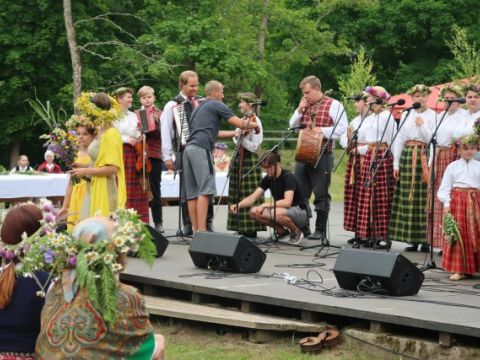 Folkloras festivāla &quot;Baltica&quot; Novadu diena Līgatnē 2018. gada 18. jūnijā. Sarmītes Usānes foto