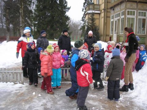 Sporta diena Līgatnes bērnudārzā Gaujas ielā 7, 01.03.2012., foto Zane Kalniņa, Ivita Neiberga