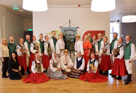 "Zeperi" un "Zelta virpulis" dejos lielkoncertā "Balts"